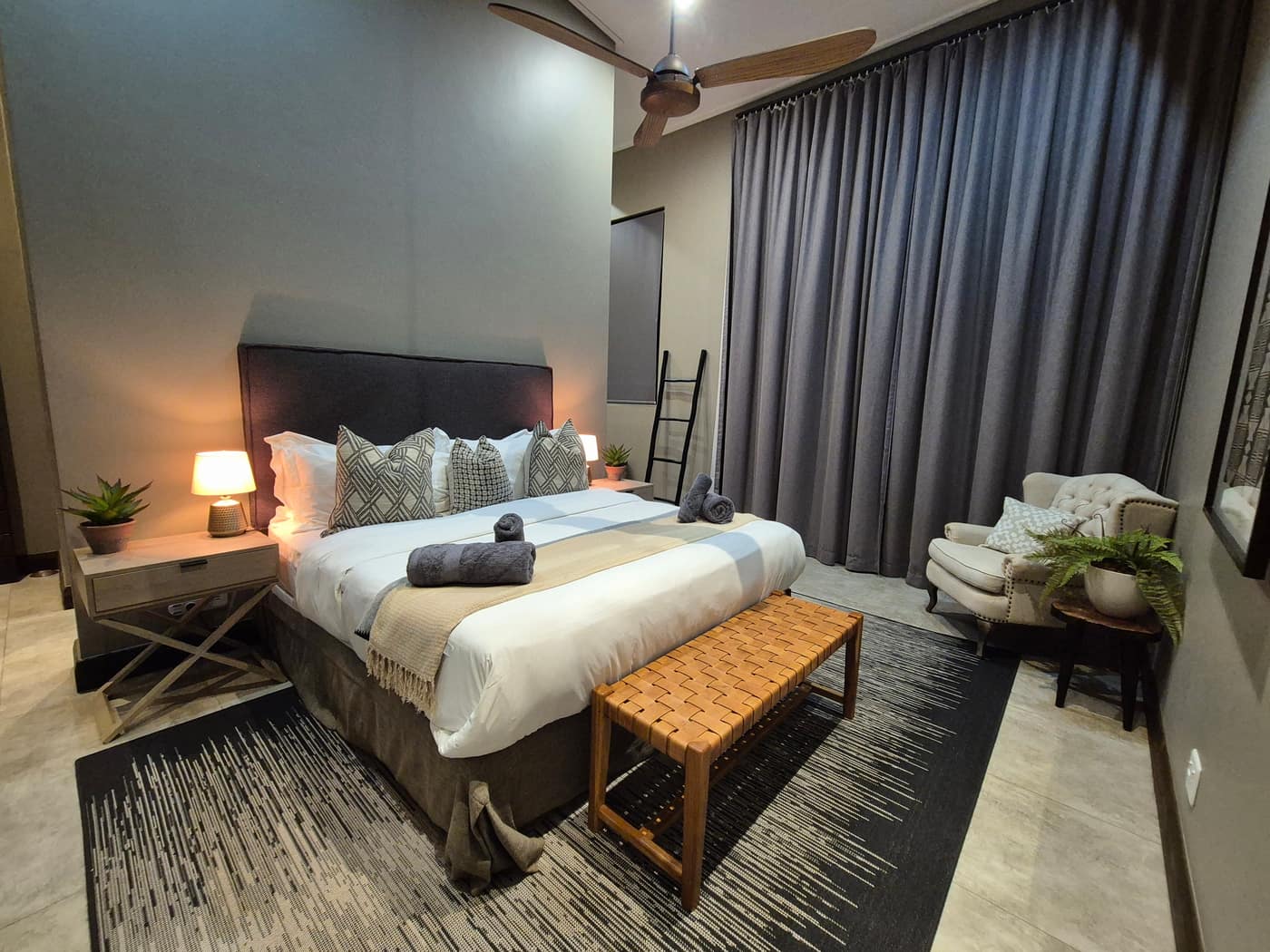 Baobab House Room 3 - bathroom detail